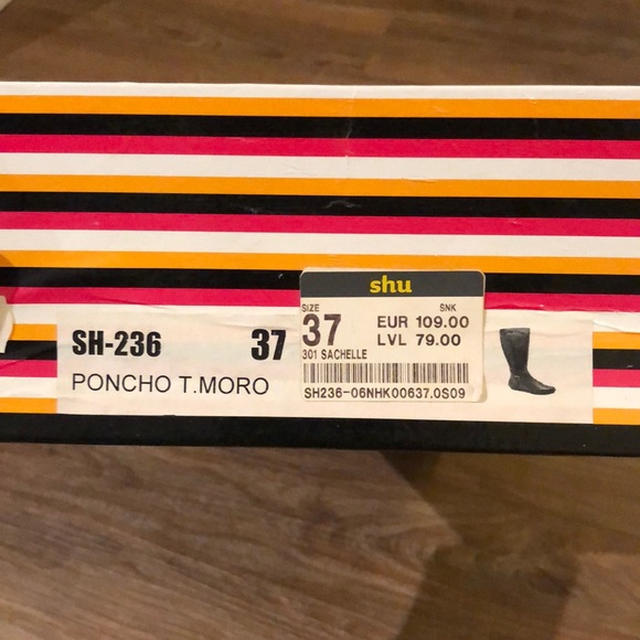 Brown leather tall boots - Picture 5 of 5